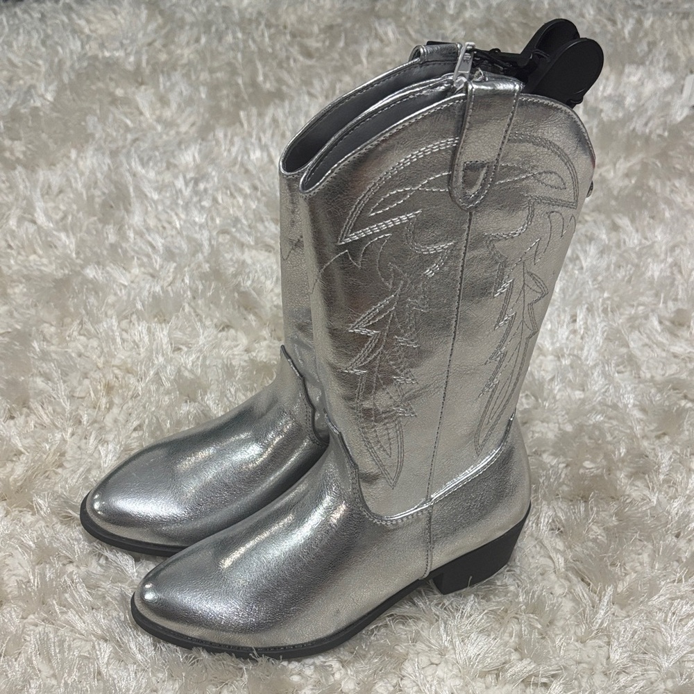 Madden NYC Kids Silver Western Cowboy Boots - Picture 3 of 9